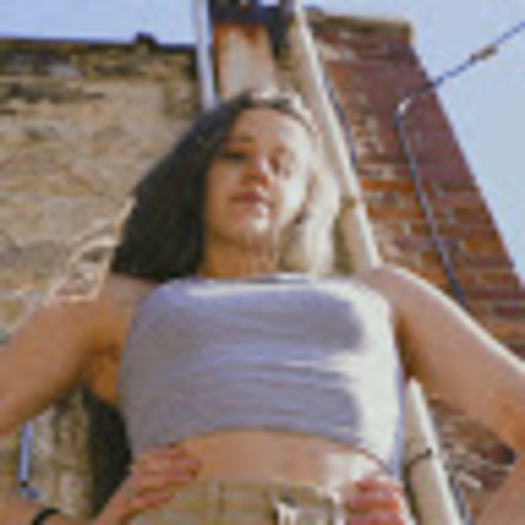 Meet your Posher, Alley - Picture 1 of 1